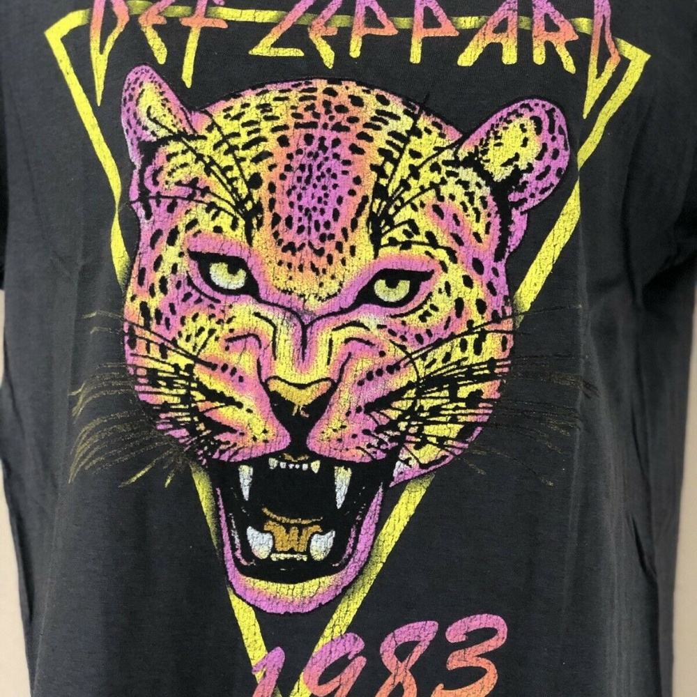 Def Leppard Rolled Sleeve T-Shirt New - Picture 4 of 10